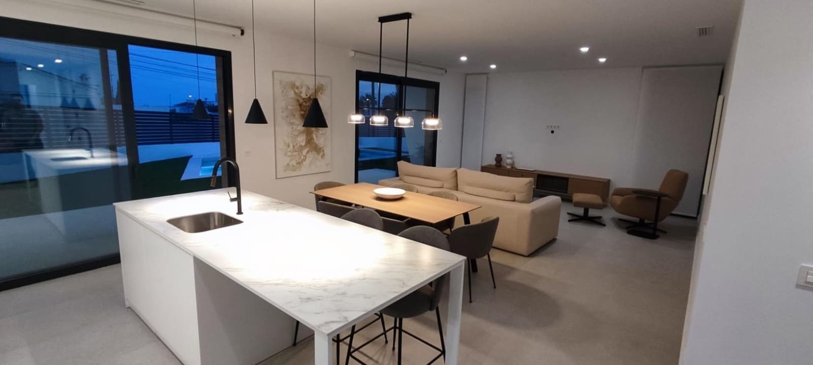 Chalet de 3 habitaciones en Ciudad Quesada en venta con piscina - 690.000 € (Ref: 9004702)