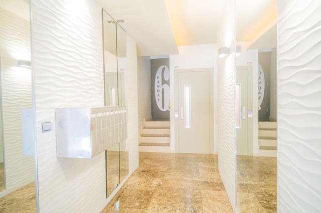 3 bedroom Apartment for sale in Gijón - € 340,000 (Ref: 9007737)