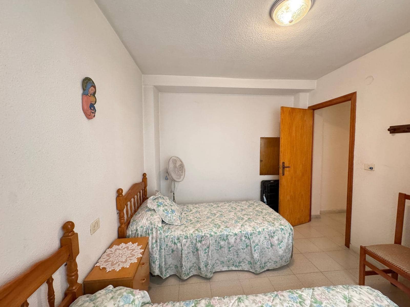 Apartamento de 2 habitaciones en Torrevieja en venta - 147.000 € (Ref: 9012578)