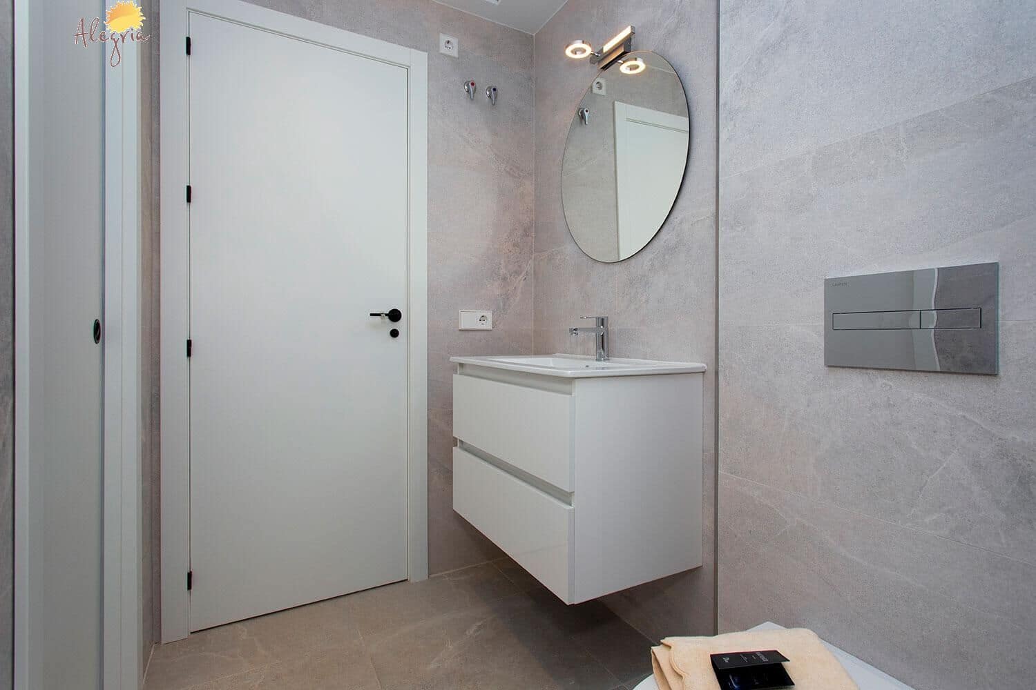 3 makuuhuone Huoneisto myytävänä paikassa Torre de la Horadada mukana uima-altaan 
autotalli - 519 900 € (Ref: 9012579)