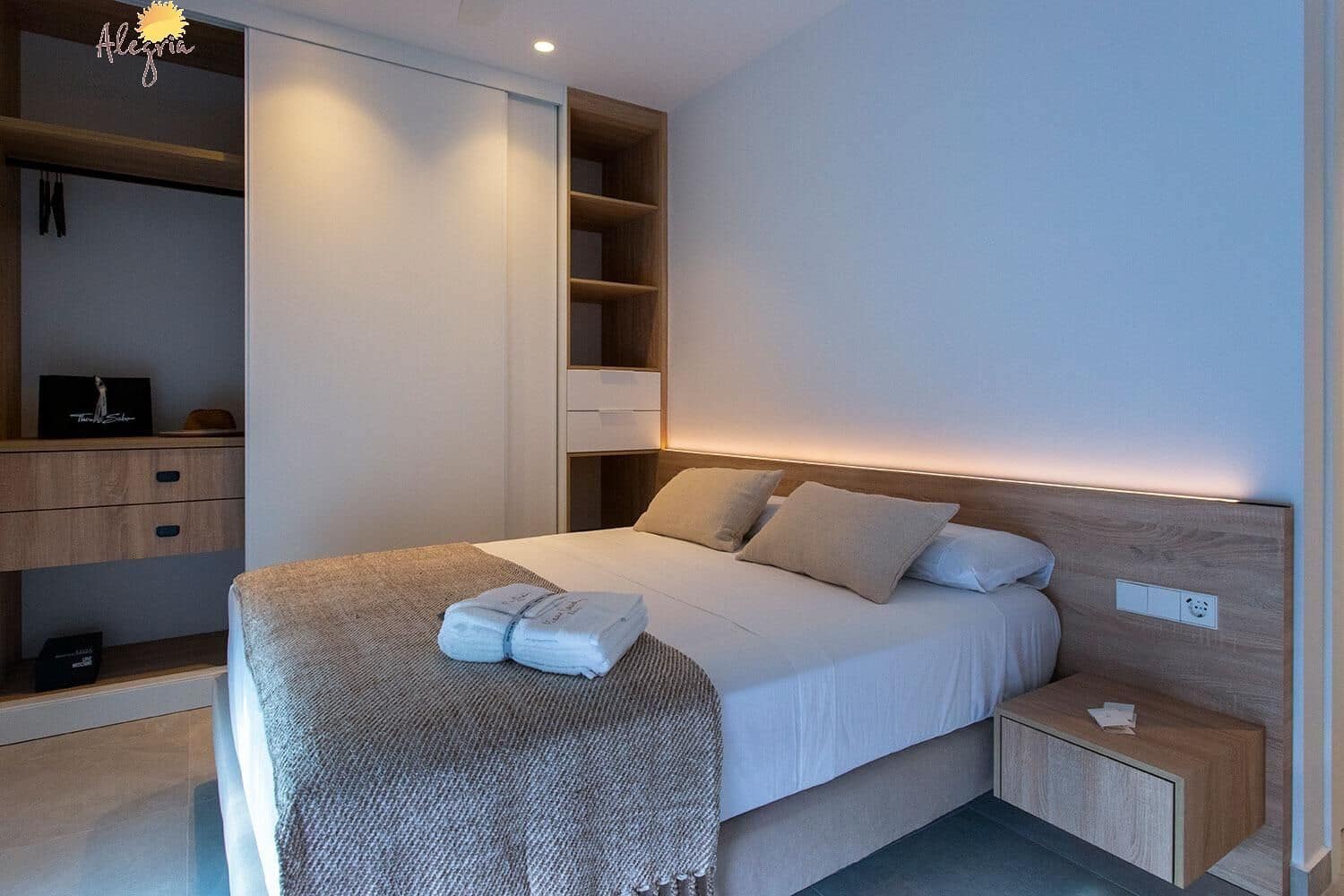 3 makuuhuone Huoneisto myytävänä paikassa Torre de la Horadada mukana uima-altaan 
autotalli - 519 900 € (Ref: 9012579)