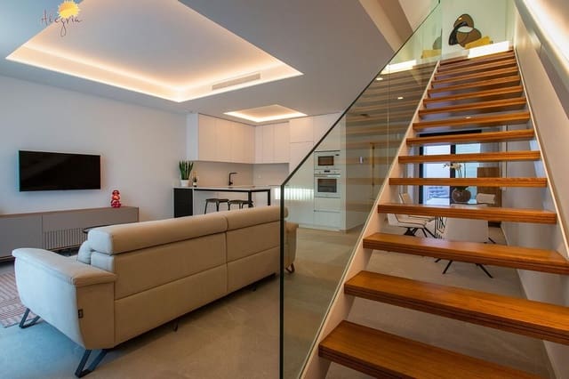 3 makuuhuone Huoneisto myytävänä paikassa Torre de la Horadada, Pilar de la Horadada mukana uima-altaan 
autotalli - 519 900 € (Ref: 9012579)