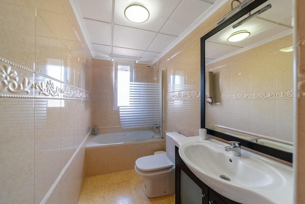 Chalet de 5 habitaciones en La Mata en venta - 1.170.000 € (Ref: 9015079)