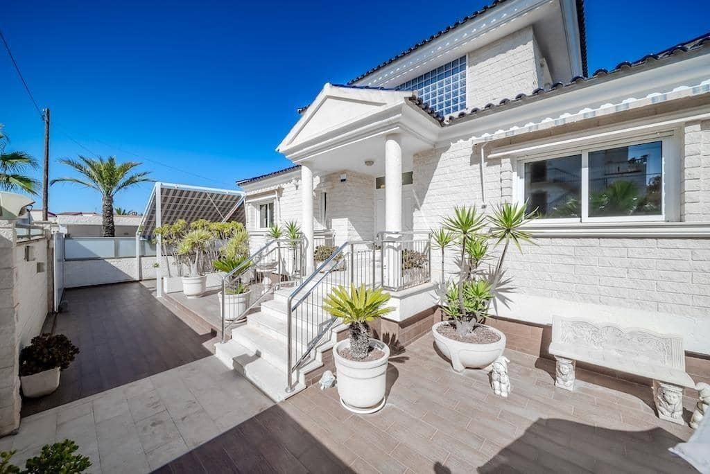 Chalet de 5 habitaciones en La Mata en venta - 1.170.000 € (Ref: 9015079)