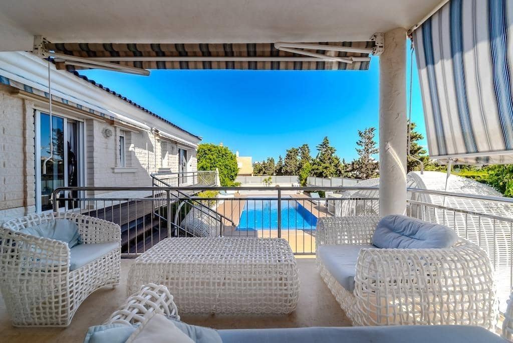 Chalet de 5 habitaciones en La Mata en venta - 1.170.000 € (Ref: 9015079)