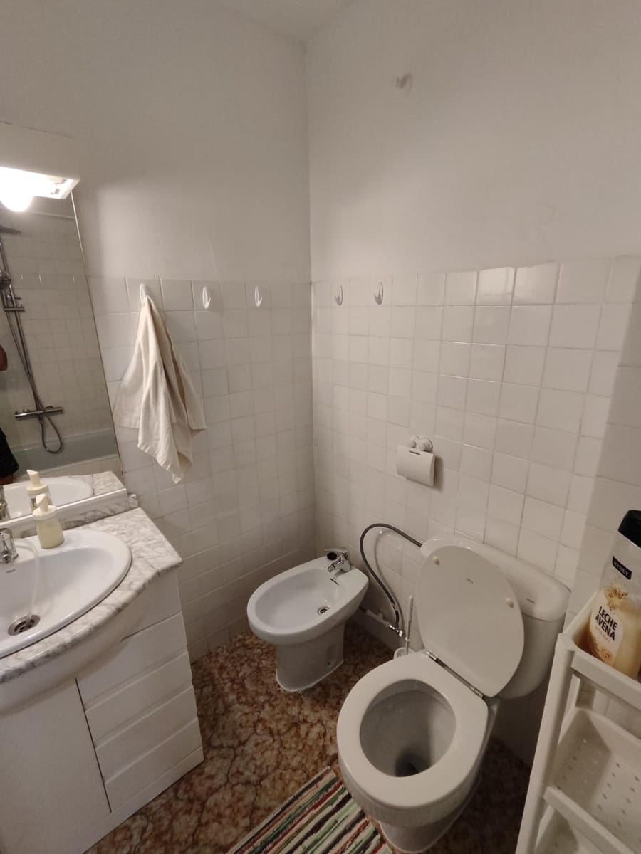 3 soveværelse Lejlighed til salg i Alicante by - € 125.000 (Ref: 9015093)