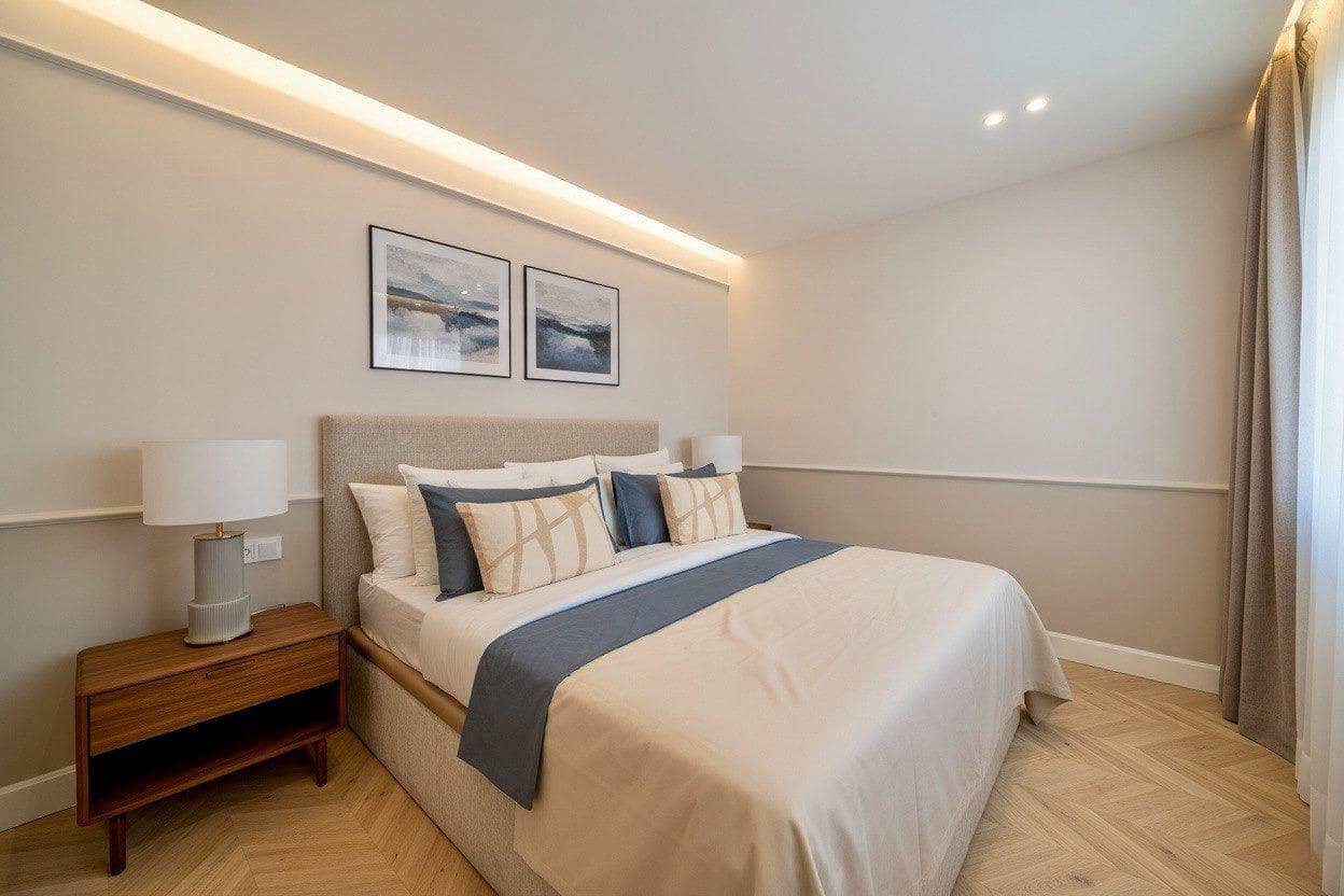 2 soveværelse Lejlighed til salg i Madrid by - € 1.448.000 (Ref: 9018227)