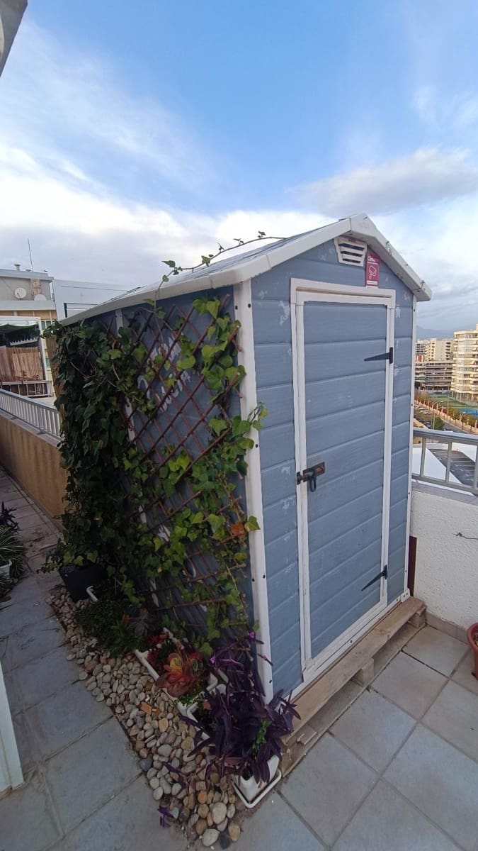 1 quarto Penthouse para venda em Playa de San Juan com piscina - 309 000 € (Ref: 9018233)