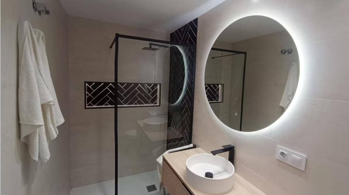 1 quarto Penthouse para venda em Playa de San Juan com piscina - 309 000 € (Ref: 9018233)