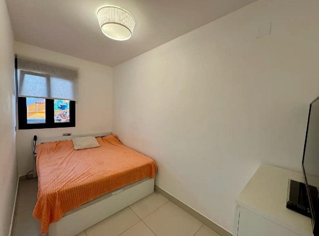 Apartamento de 2 habitaciones en Torrevieja en venta con piscina - 189.000 € (Ref: 9020895)