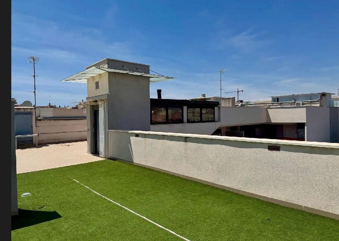 Apartamento de 2 habitaciones en Torrevieja en venta con piscina - 189.000 € (Ref: 9020895)