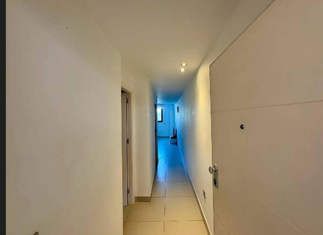 Apartamento de 2 habitaciones en Torrevieja en venta con piscina - 189.000 € (Ref: 9020895)