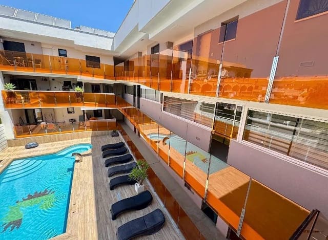 Apartamento de 2 habitaciones en Centro, Torrevieja en venta con piscina - 189.000 € (Ref: 9020895)