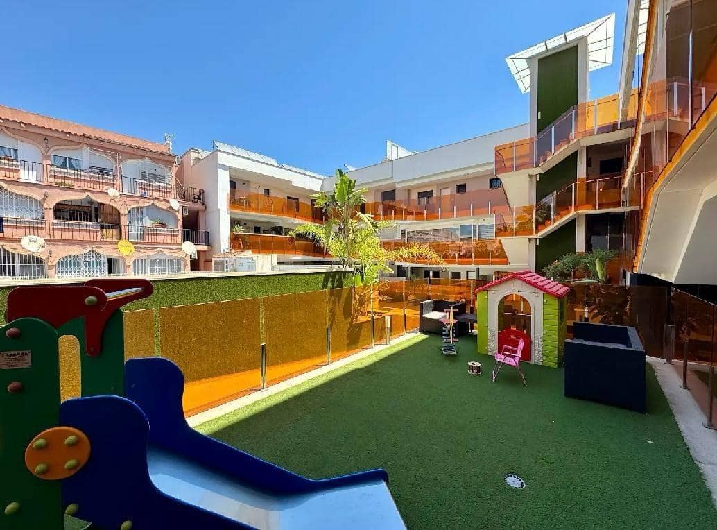 Apartamento de 2 habitaciones en Torrevieja en venta con piscina - 189.000 € (Ref: 9020895)