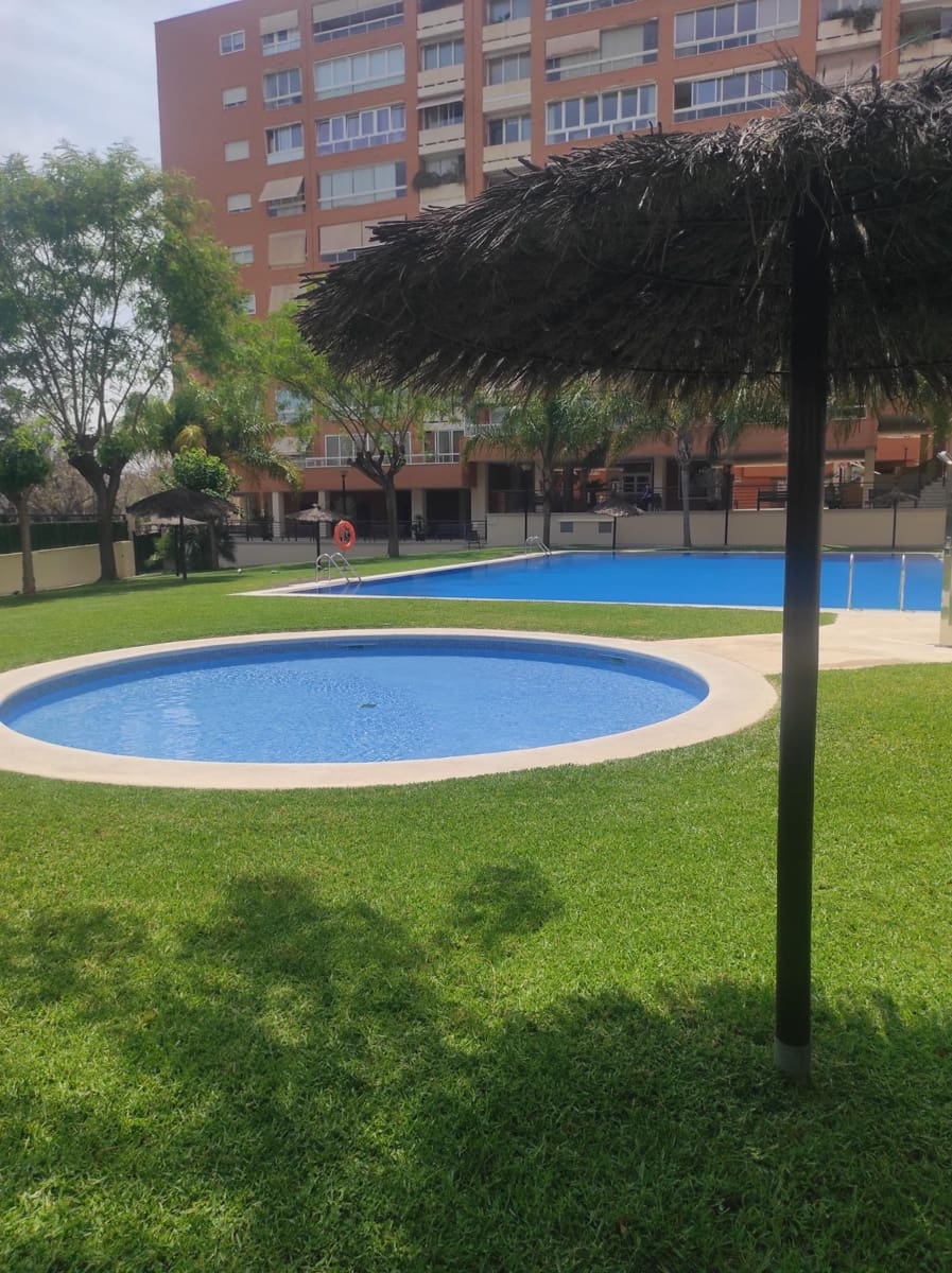 3 sovrum Lägenhet till salu i Alicante stad med pool garage - 395 000 € (Ref: 9020900)