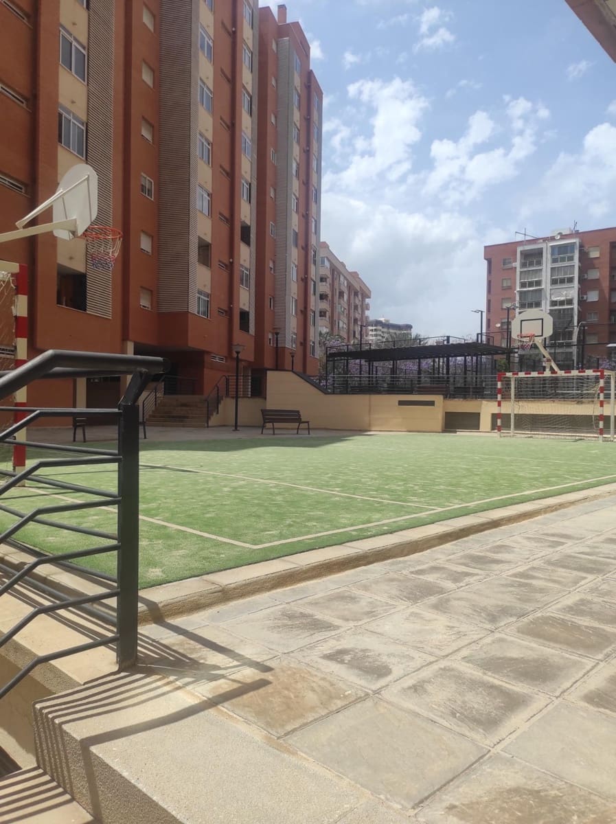 3 sovrum Lägenhet till salu i Alicante stad med pool garage - 395 000 € (Ref: 9020900)