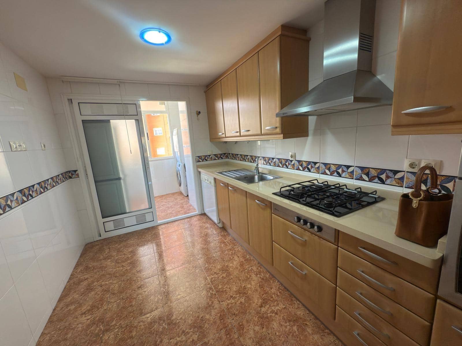 3 sovrum Lägenhet till salu i Alicante stad med pool garage - 395 000 € (Ref: 9020900)