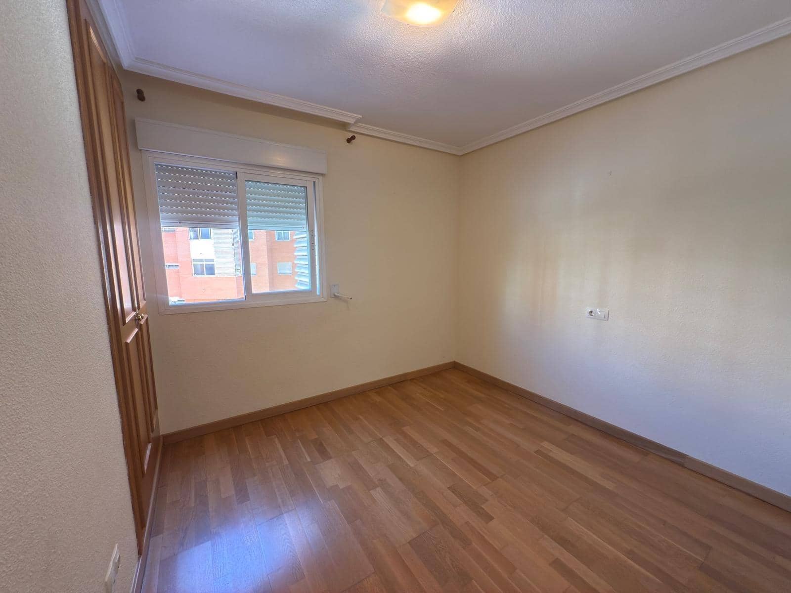 3 sovrum Lägenhet till salu i Alicante stad med pool garage - 395 000 € (Ref: 9020900)