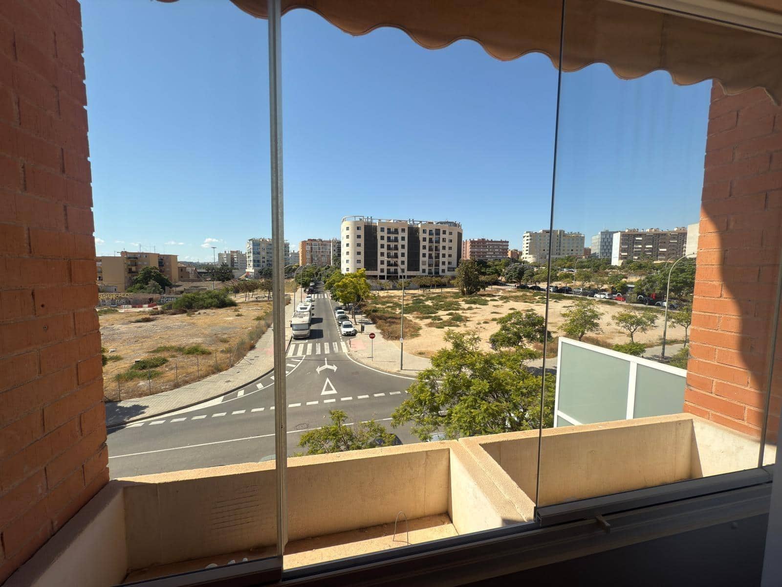 3 sovrum Lägenhet till salu i Alicante stad med pool garage - 395 000 € (Ref: 9020900)