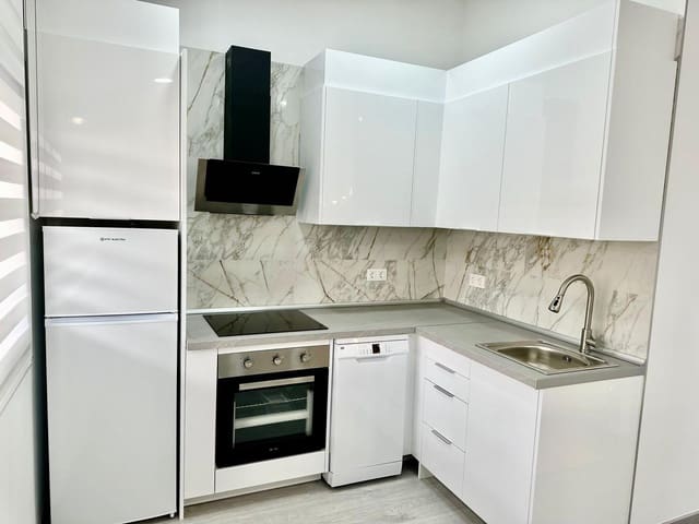 2 bedroom Bungalow for sale in Nueva Torrevieja, Torrevieja - € 134,900 (Ref: 9023188)