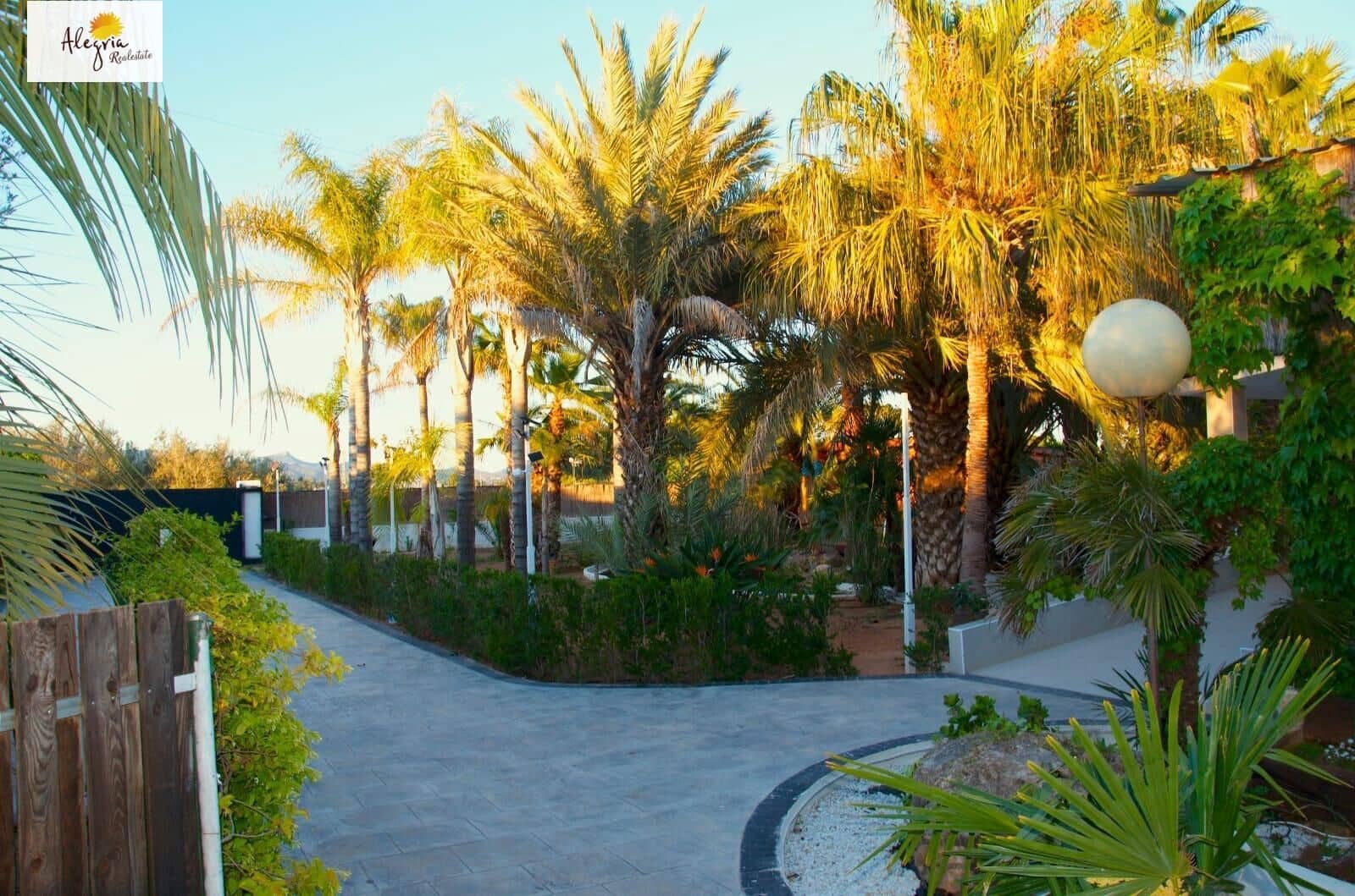 7 sovrum Villa till salu i Betera med pool - 1 090 000 € (Ref: 9024137)