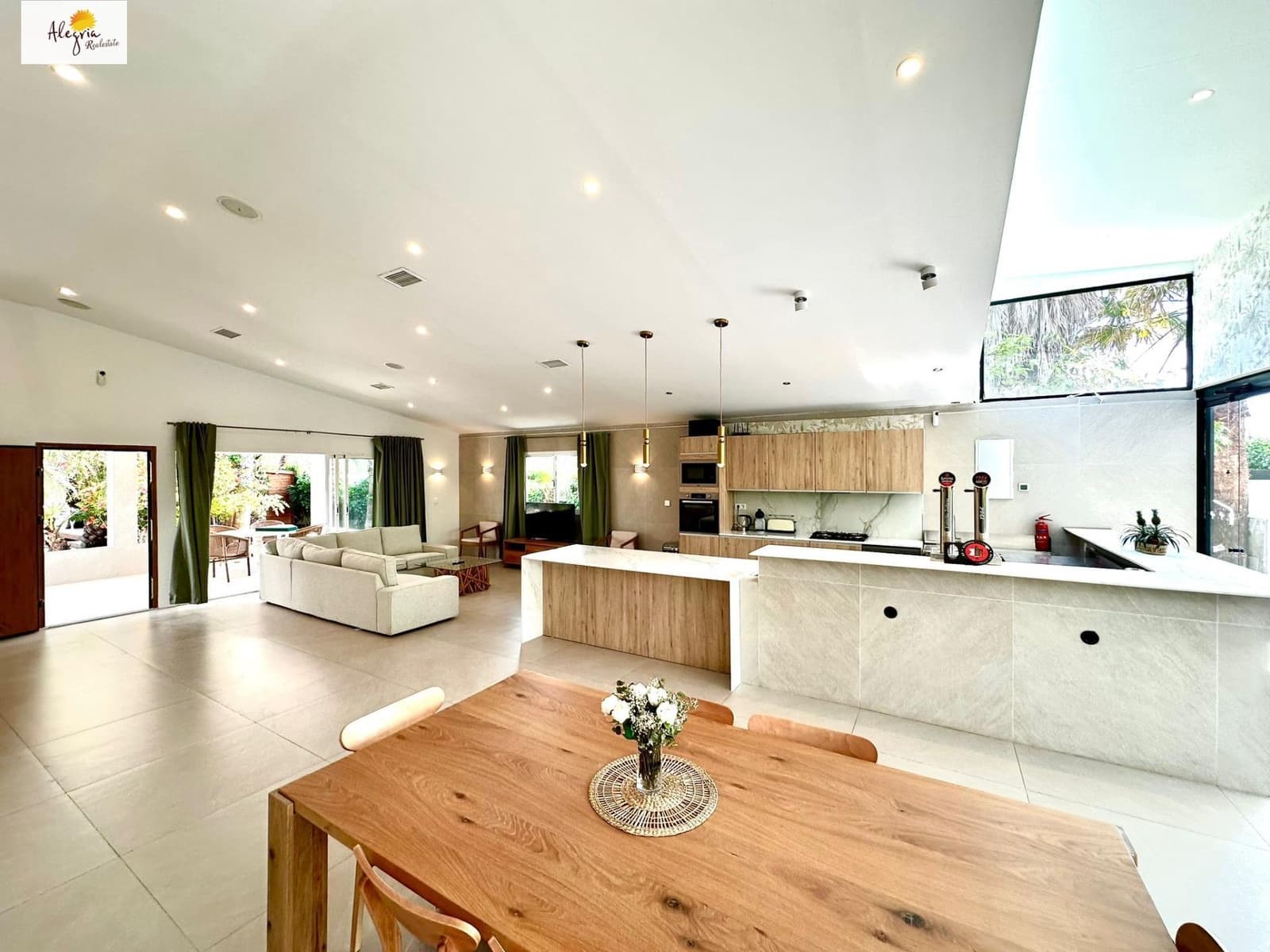 7 sovrum Villa till salu i Betera med pool - 1 090 000 € (Ref: 9024137)