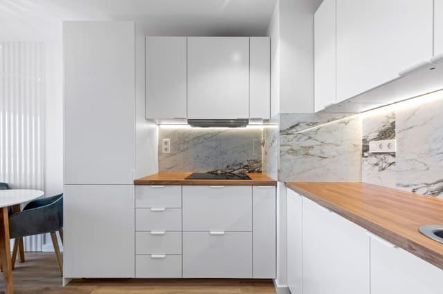 Apartamento de 2 habitaciones en Punta Prima, Torrevieja en venta con piscina - 225.000 € (Ref: 9026752)