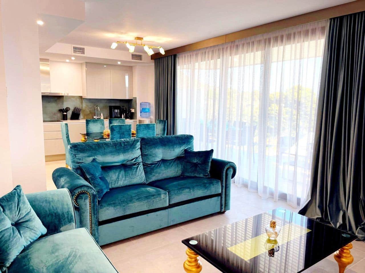 3 bedroom Apartment for sale in La Villajoyosa / Vila Joiosa with pool - € 690,000 (Ref: 9029505)