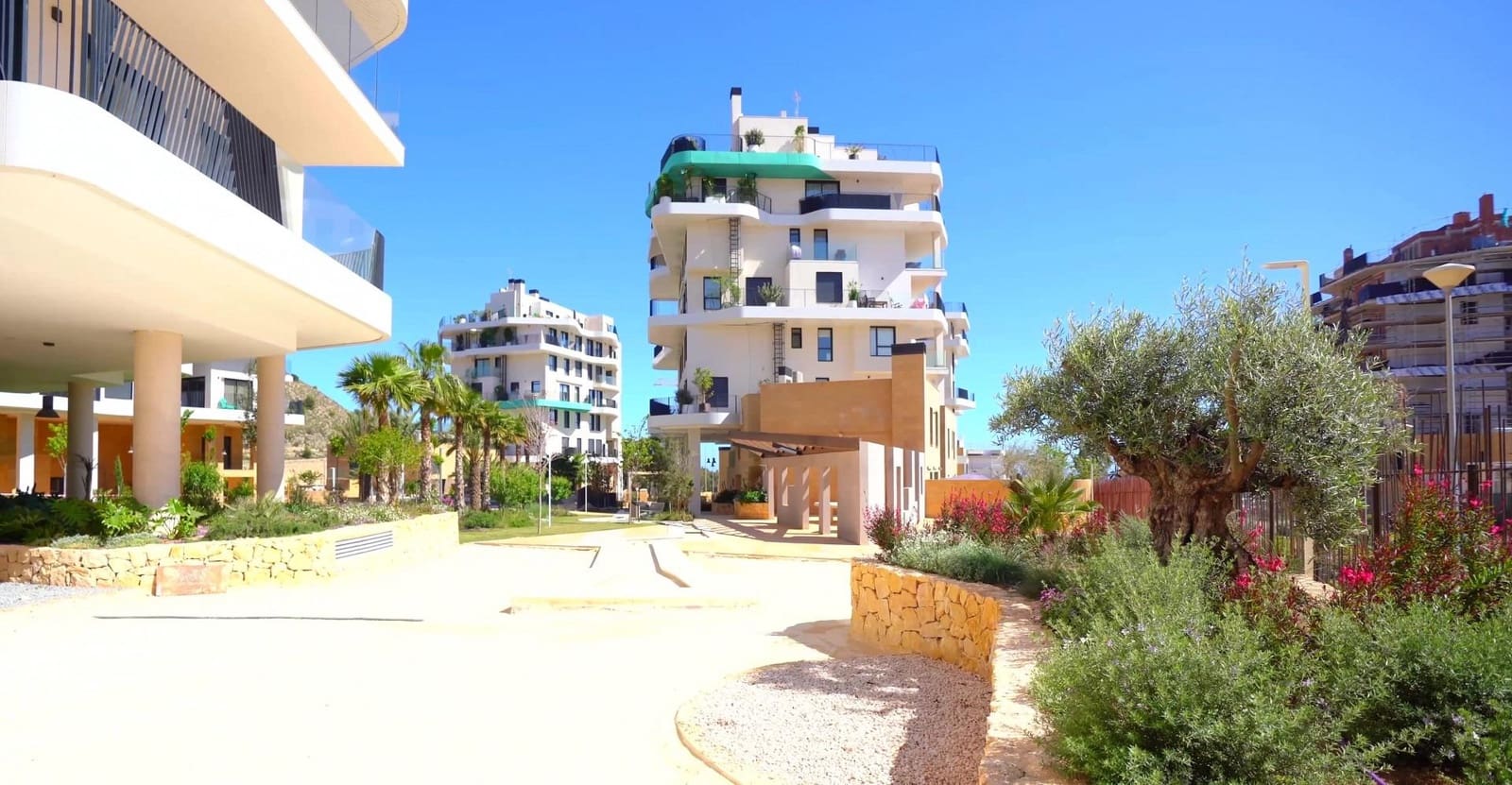 3 bedroom Apartment for sale in La Villajoyosa / Vila Joiosa with pool - € 690,000 (Ref: 9029505)