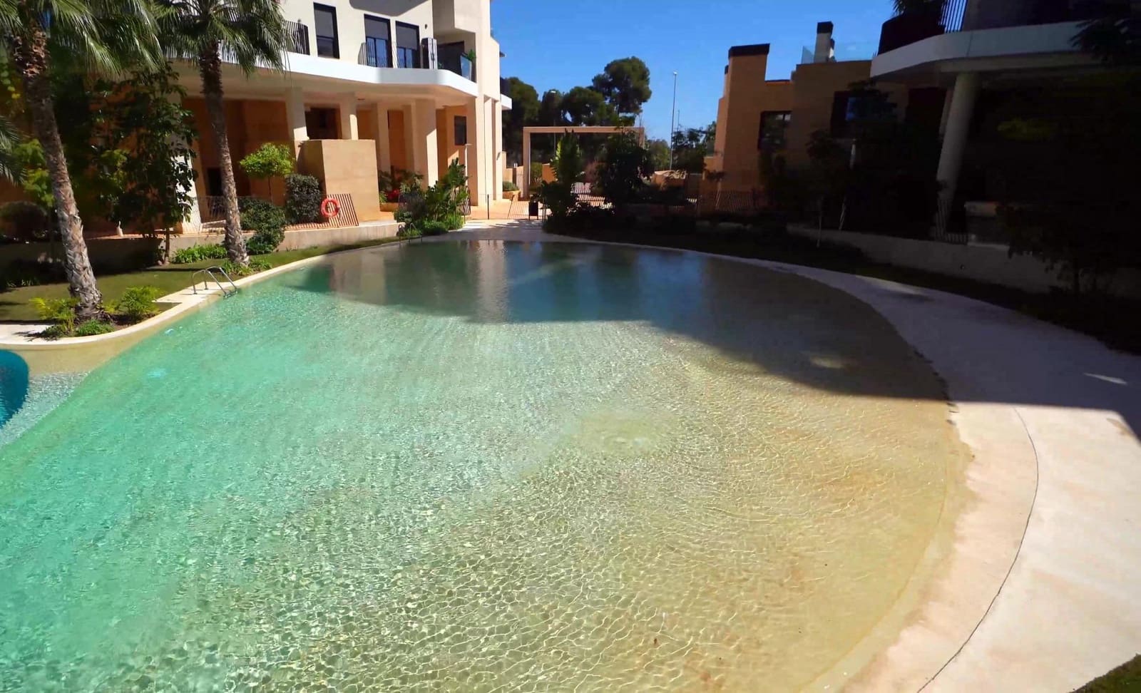 3 bedroom Apartment for sale in La Villajoyosa / Vila Joiosa with pool - € 690,000 (Ref: 9029505)