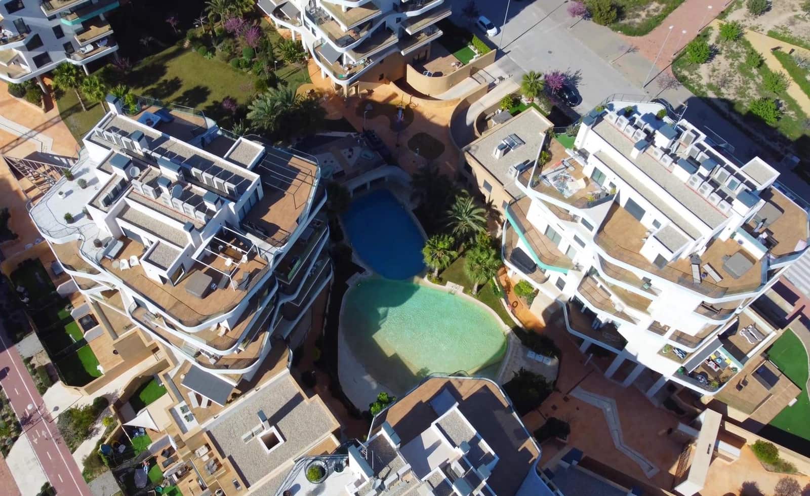 3 bedroom Apartment for sale in La Villajoyosa / Vila Joiosa with pool - € 690,000 (Ref: 9029505)