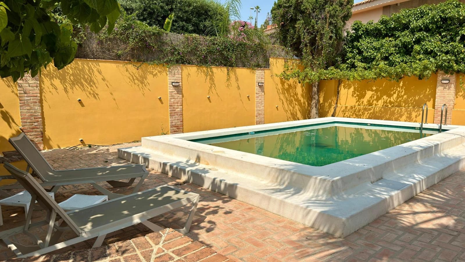 6 soveværelse Villa til salg i Alicante by med swimmingpool garage - € 1.400.000 (Ref: 9034445)