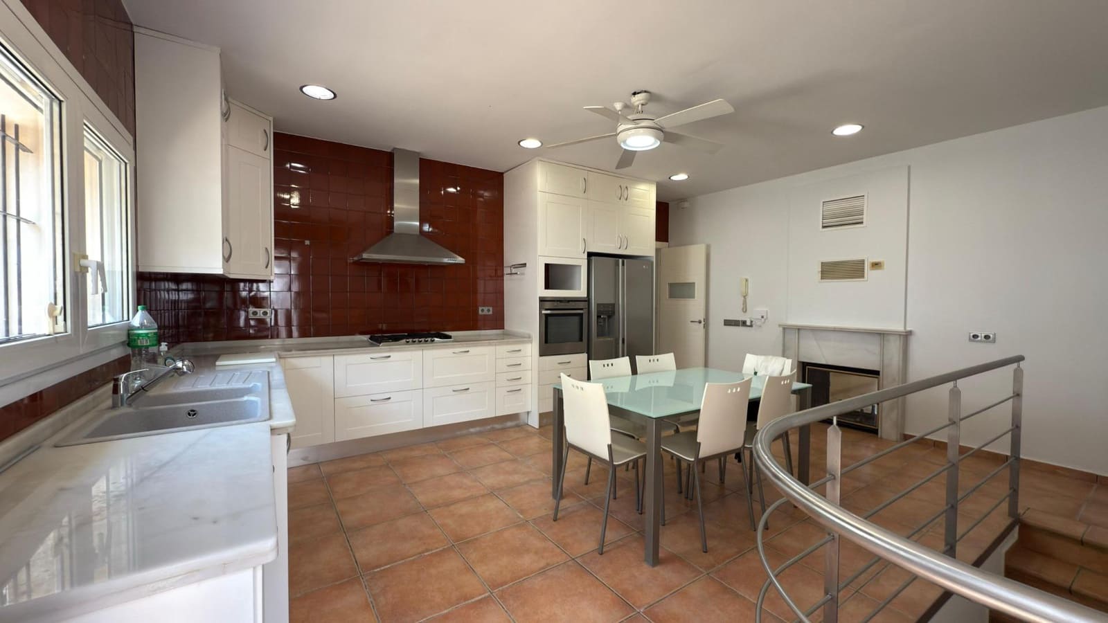 6 soveværelse Villa til salg i Alicante by med swimmingpool garage - € 1.400.000 (Ref: 9034445)