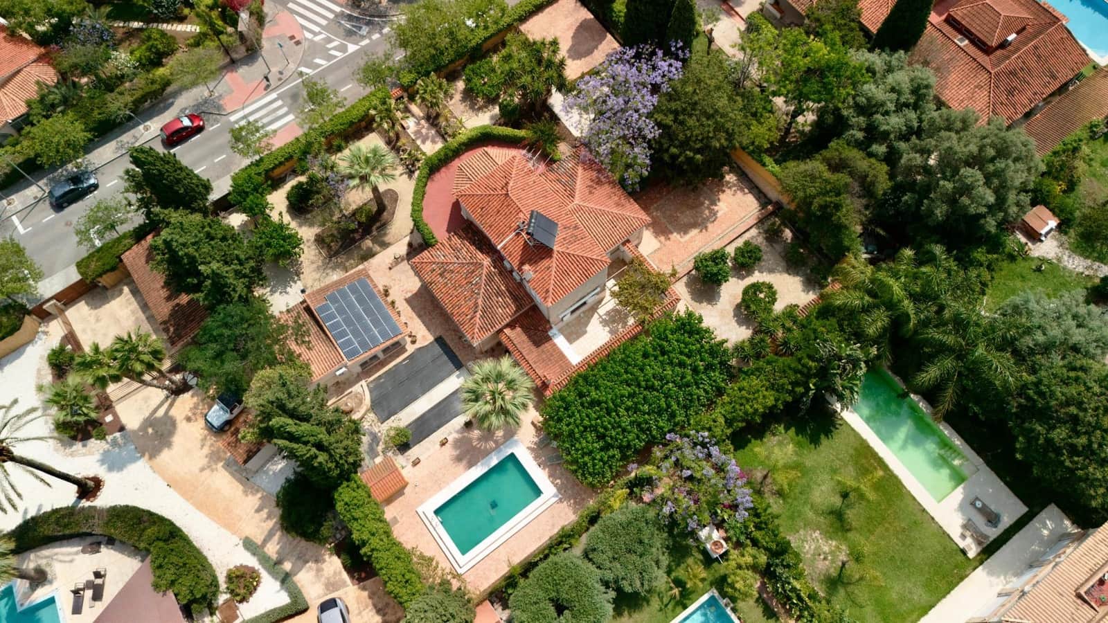 6 soveværelse Villa til salg i Alicante by med swimmingpool garage - € 1.400.000 (Ref: 9034445)