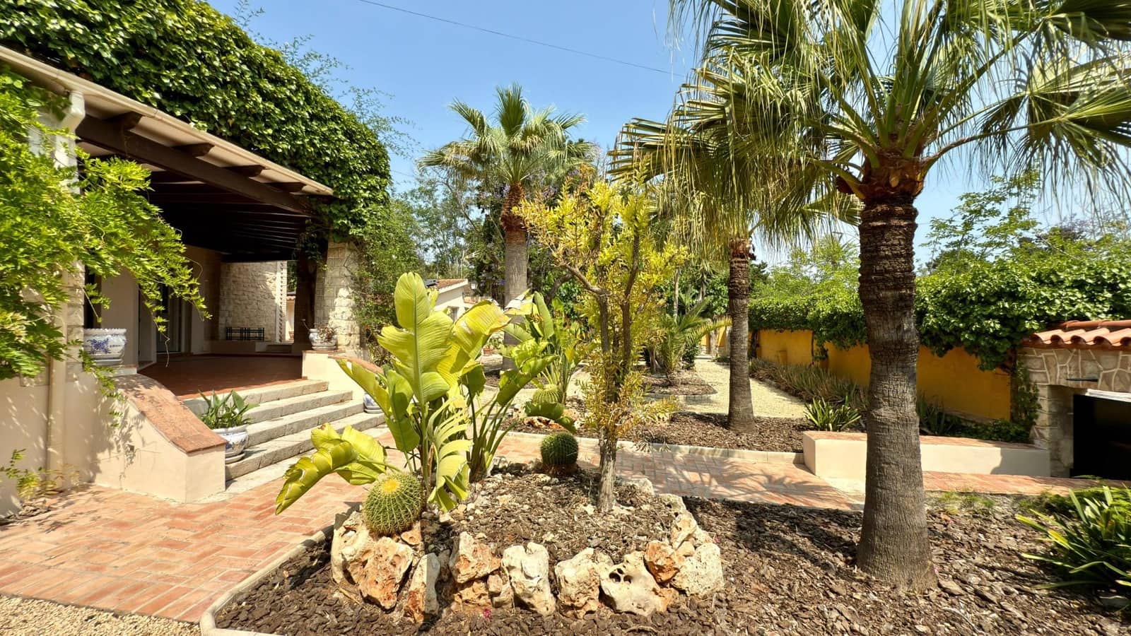 6 soveværelse Villa til salg i Alicante by med swimmingpool garage - € 1.400.000 (Ref: 9034445)