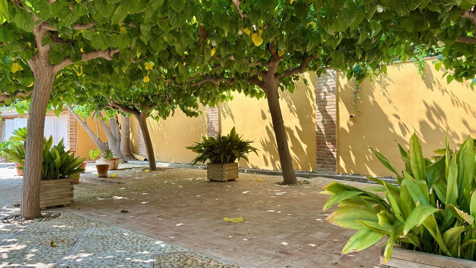 6 soveværelse Villa til salg i Alicante by med swimmingpool garage - € 1.400.000 (Ref: 9034445)