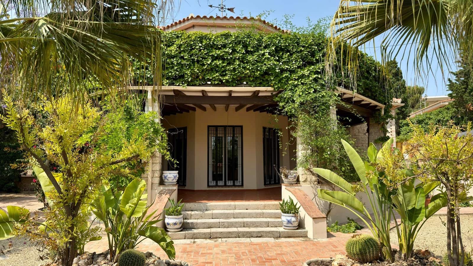 6 soveværelse Villa til salg i Alicante by med swimmingpool garage - € 1.400.000 (Ref: 9034445)