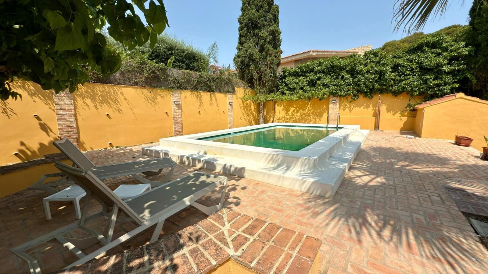 6 soveværelse Villa til salg i Alicante by med swimmingpool garage - € 1.400.000 (Ref: 9034445)