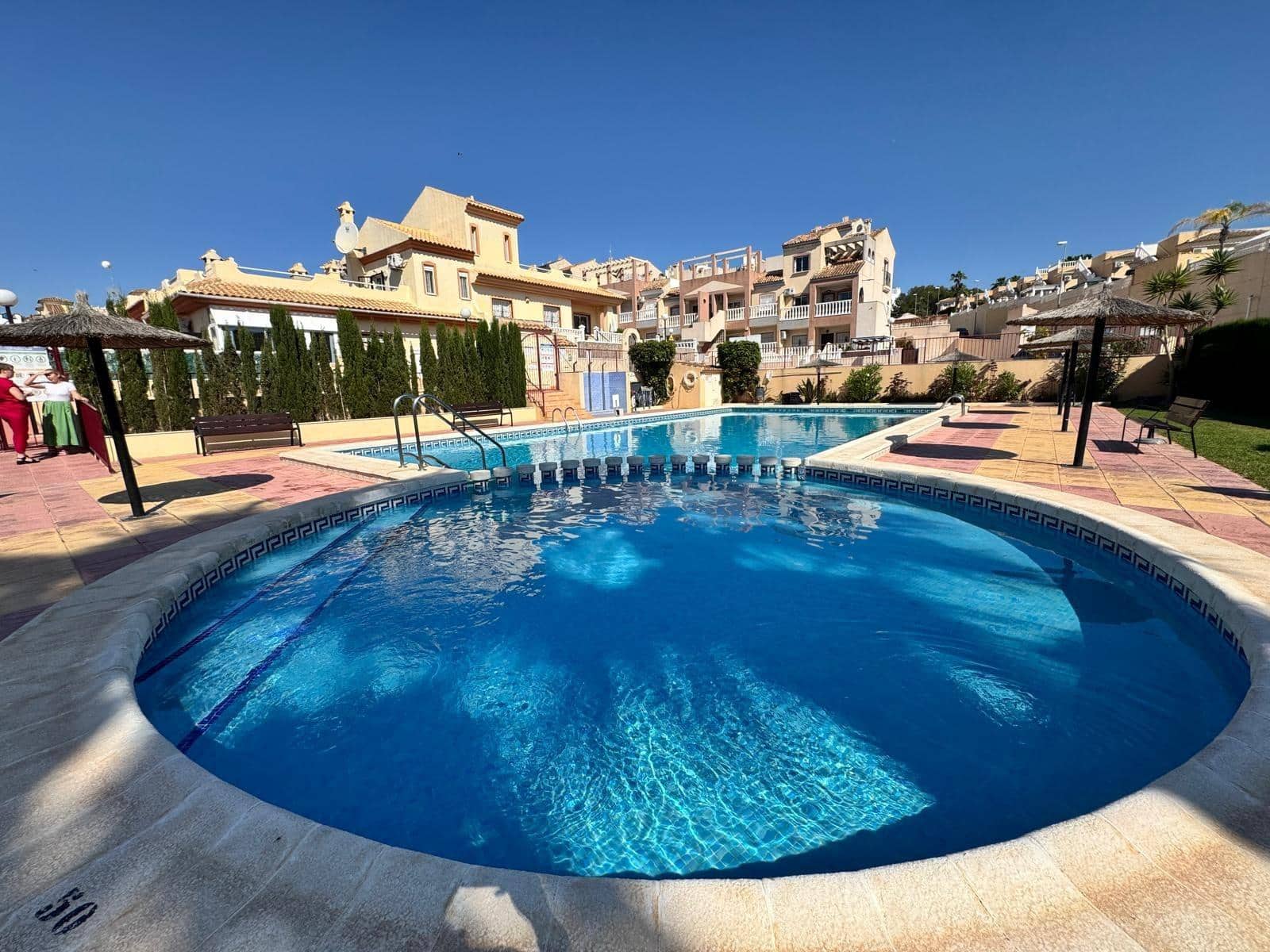 3 sypialnia Dom szeregowy na sprzedaż w Filipinas z basenem garażem - 210 000 € (Ref: 9034448)