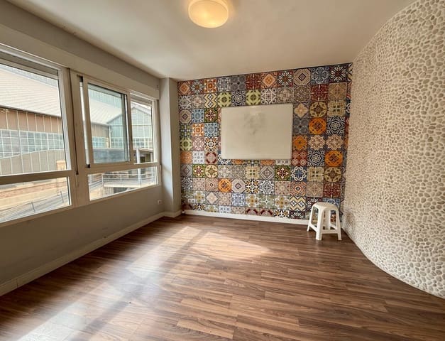 Kontor til salg i Alicante by - € 260.000 (Ref: 9048736)