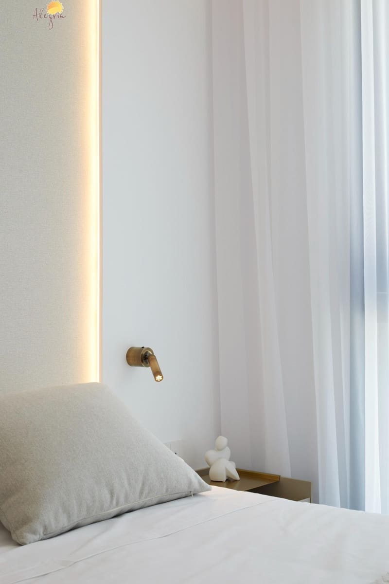 5 sypialnia Apartament na sprzedaż w La Manga del Mar Menor z basenem garażem - 800 000 € (Ref: 9048739)