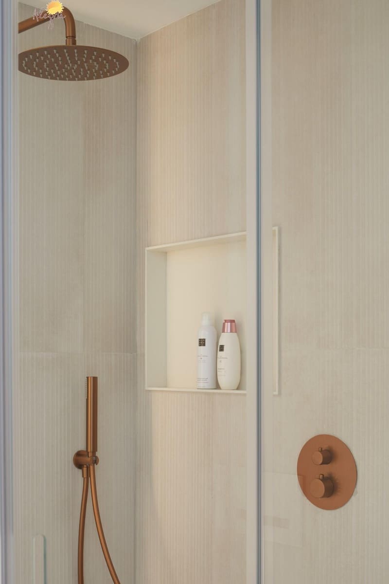 5 sypialnia Apartament na sprzedaż w La Manga del Mar Menor z basenem garażem - 800 000 € (Ref: 9048739)