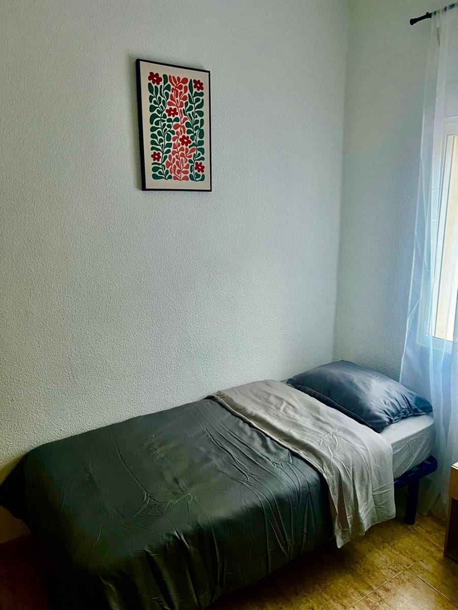 Piso de 3 habitaciones en Alicante / Alacant ciudad en venta - 170.000 € (Ref: 9048741)