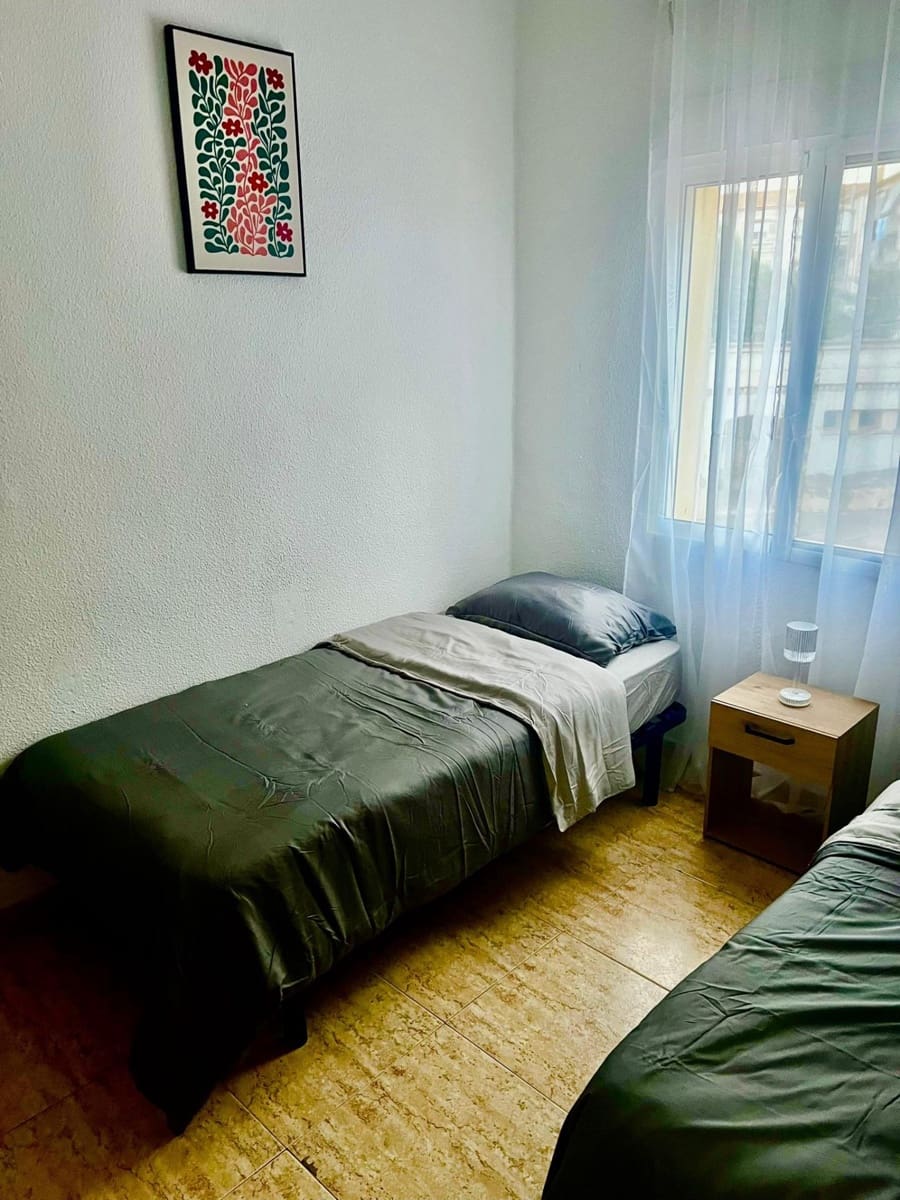 Piso de 3 habitaciones en Alicante / Alacant ciudad en venta - 170.000 € (Ref: 9048741)