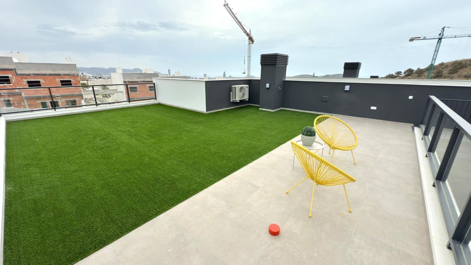 3 makuuhuone Kattohuoneisto myytävänä paikassa Finestrat - 449 000 € (Ref: 9051001)