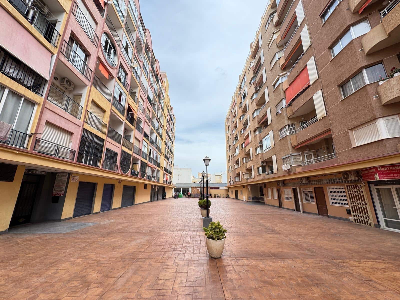 Studio til salg i Torrevieja - € 72.000 (Ref: 9051005)