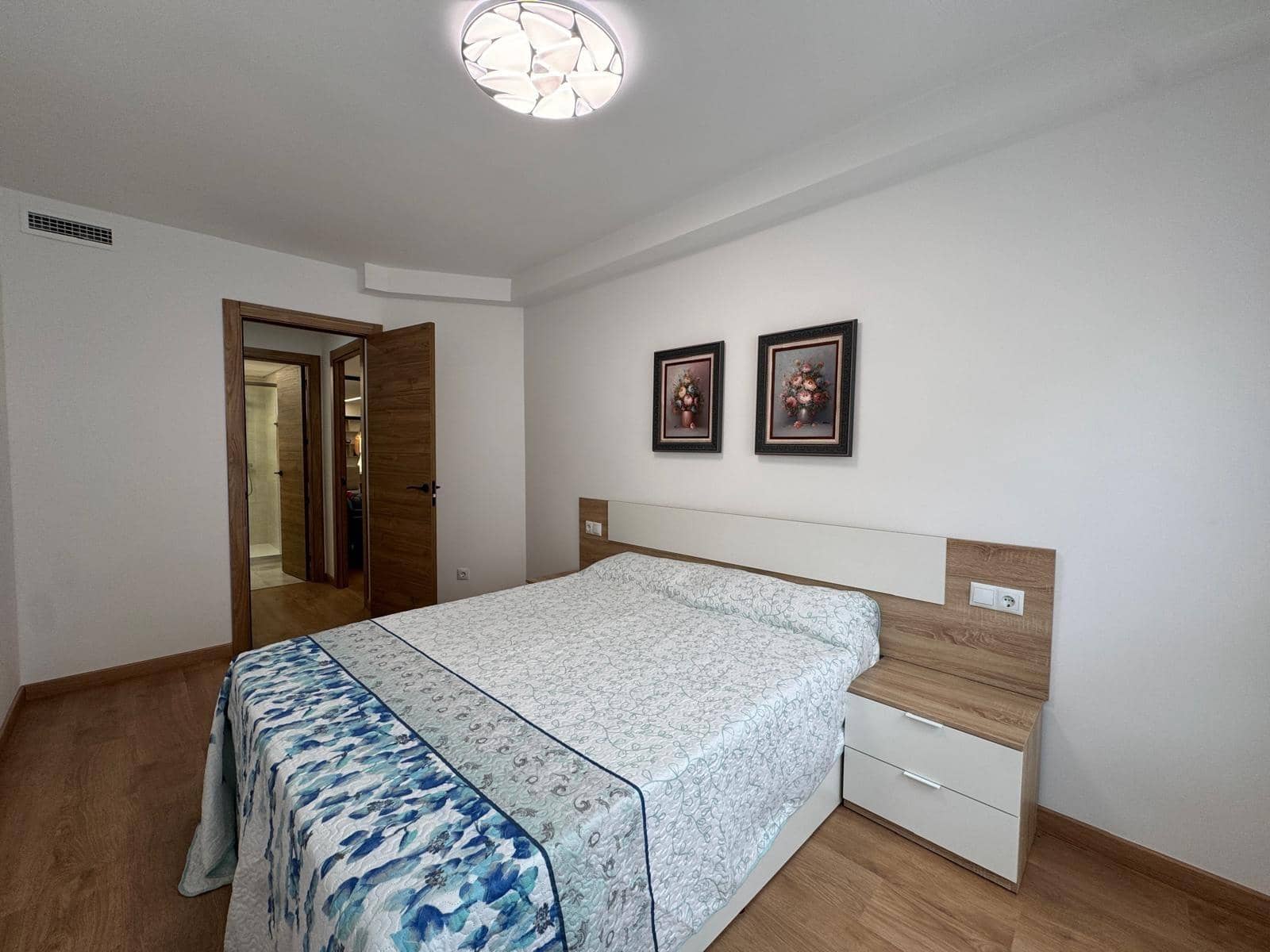 Apartamento de 3 habitaciones en Torrevieja en venta - 280.000 € (Ref: 9059324)