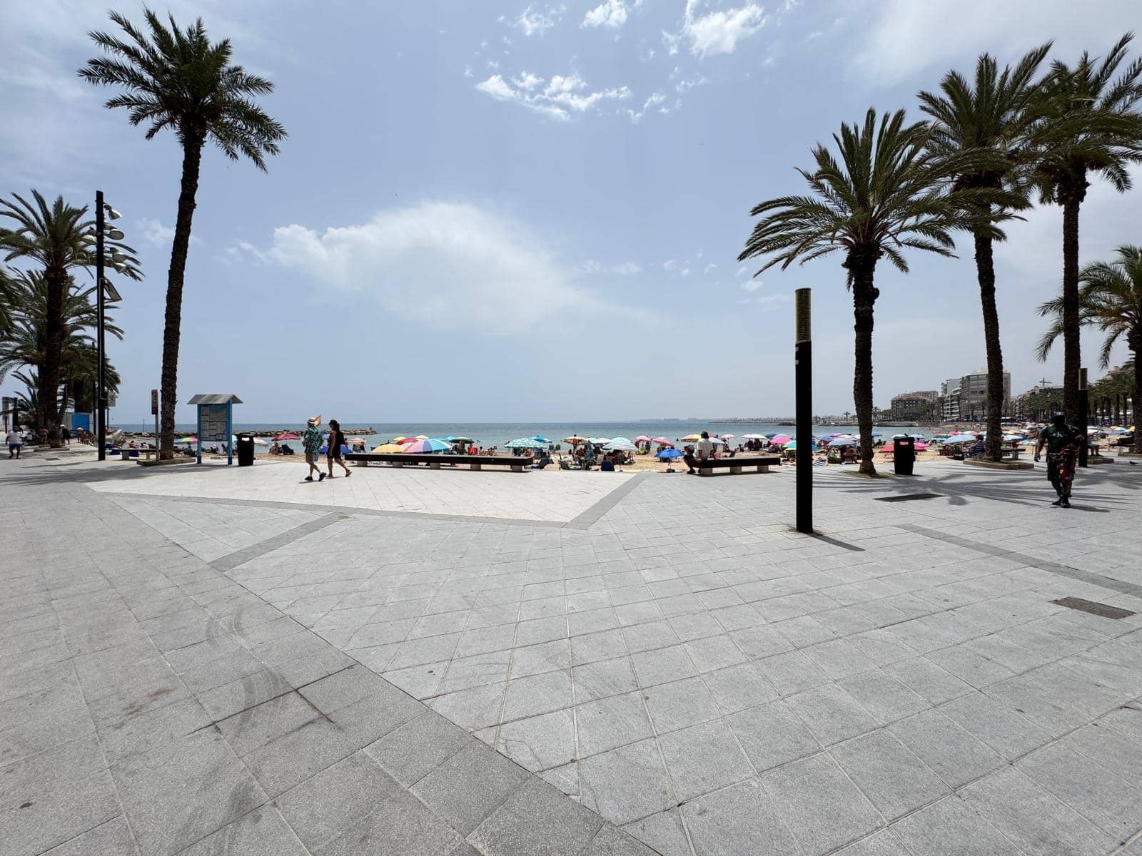 Apartamento de 3 habitaciones en Torrevieja en venta - 280.000 € (Ref: 9059324)