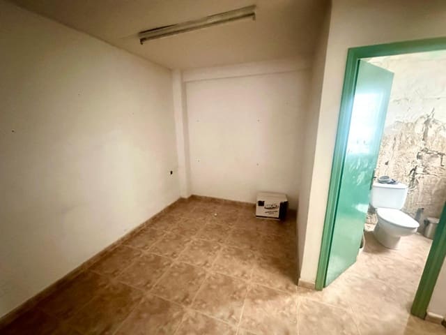 Office for sale in Alicante / Alacant city - € 165,000 (Ref: 9059330)