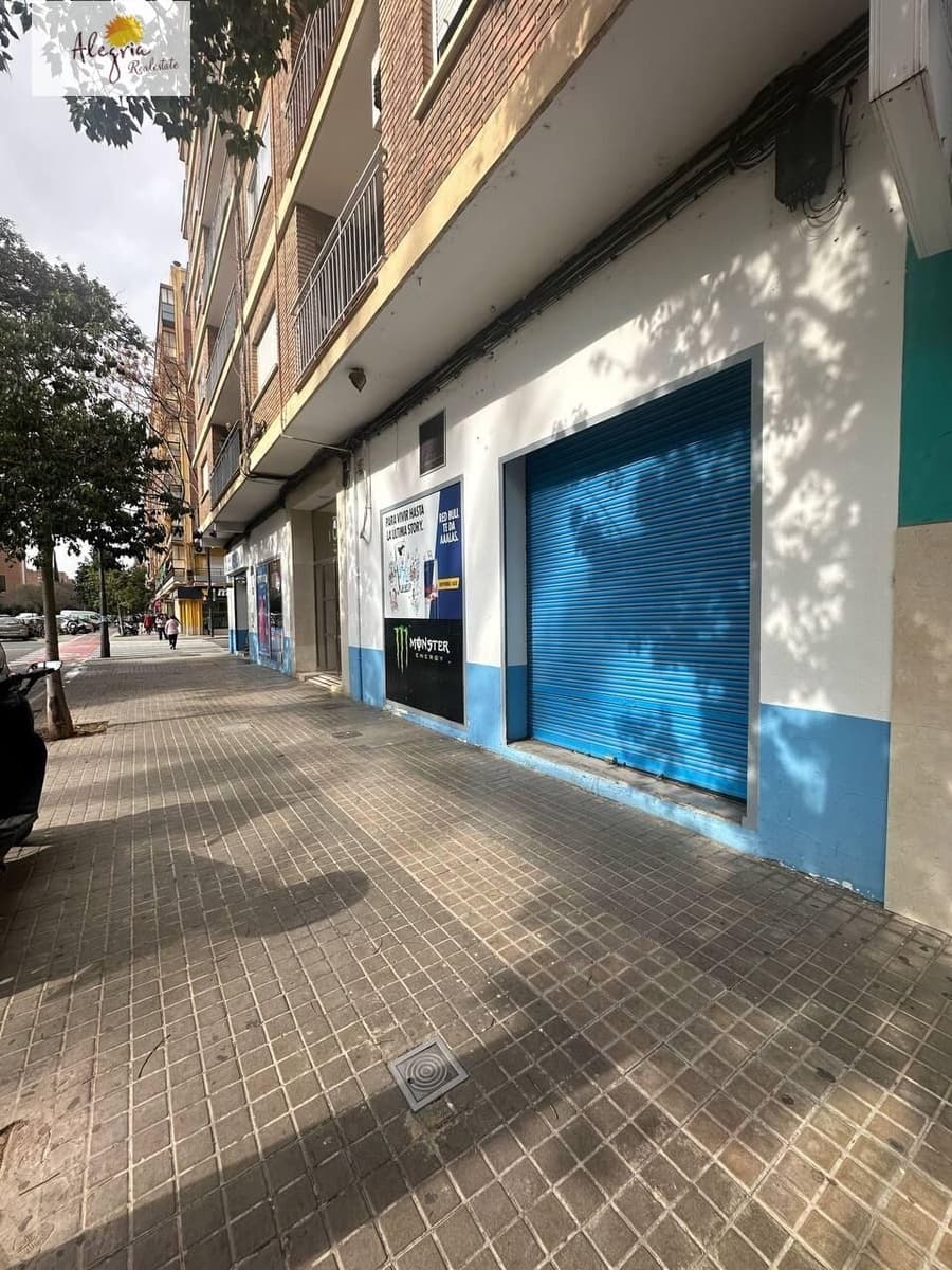 Erhverv til salg i Valencia by - € 890.000 (Ref: 9061004)